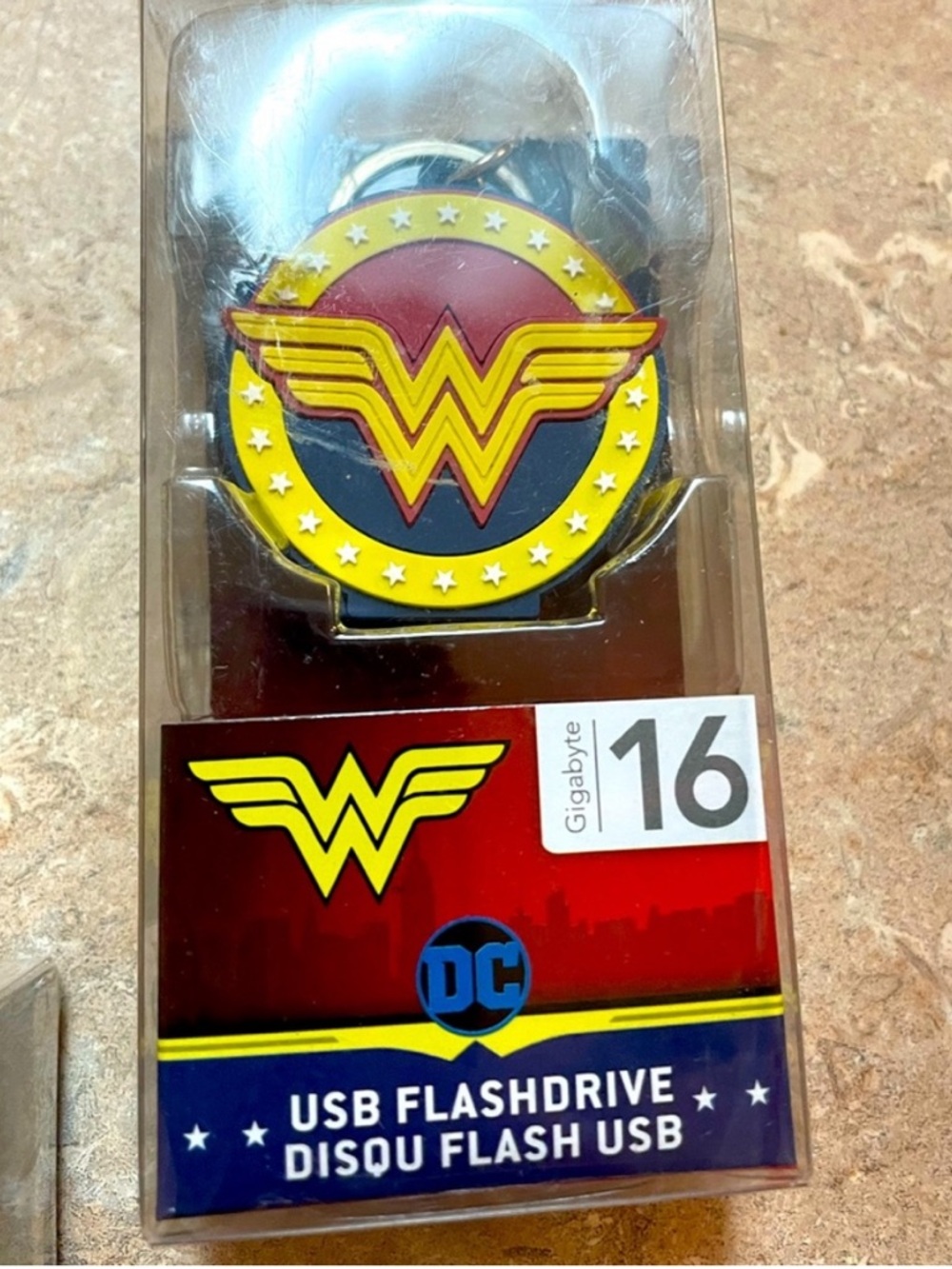 DC Wonder Woman 16GB USB Flash Drive, NWT